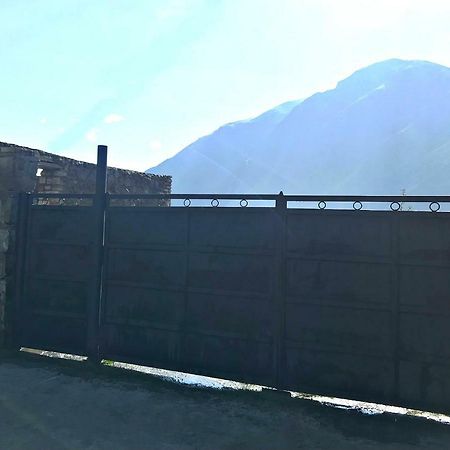Hotel Piligrim Kazbegi Esterno foto
